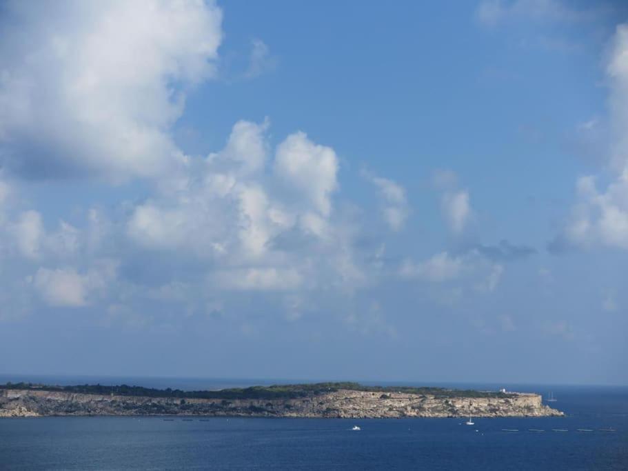 Seaside Serenity: Mellieha Gem المظهر الخارجي الصورة